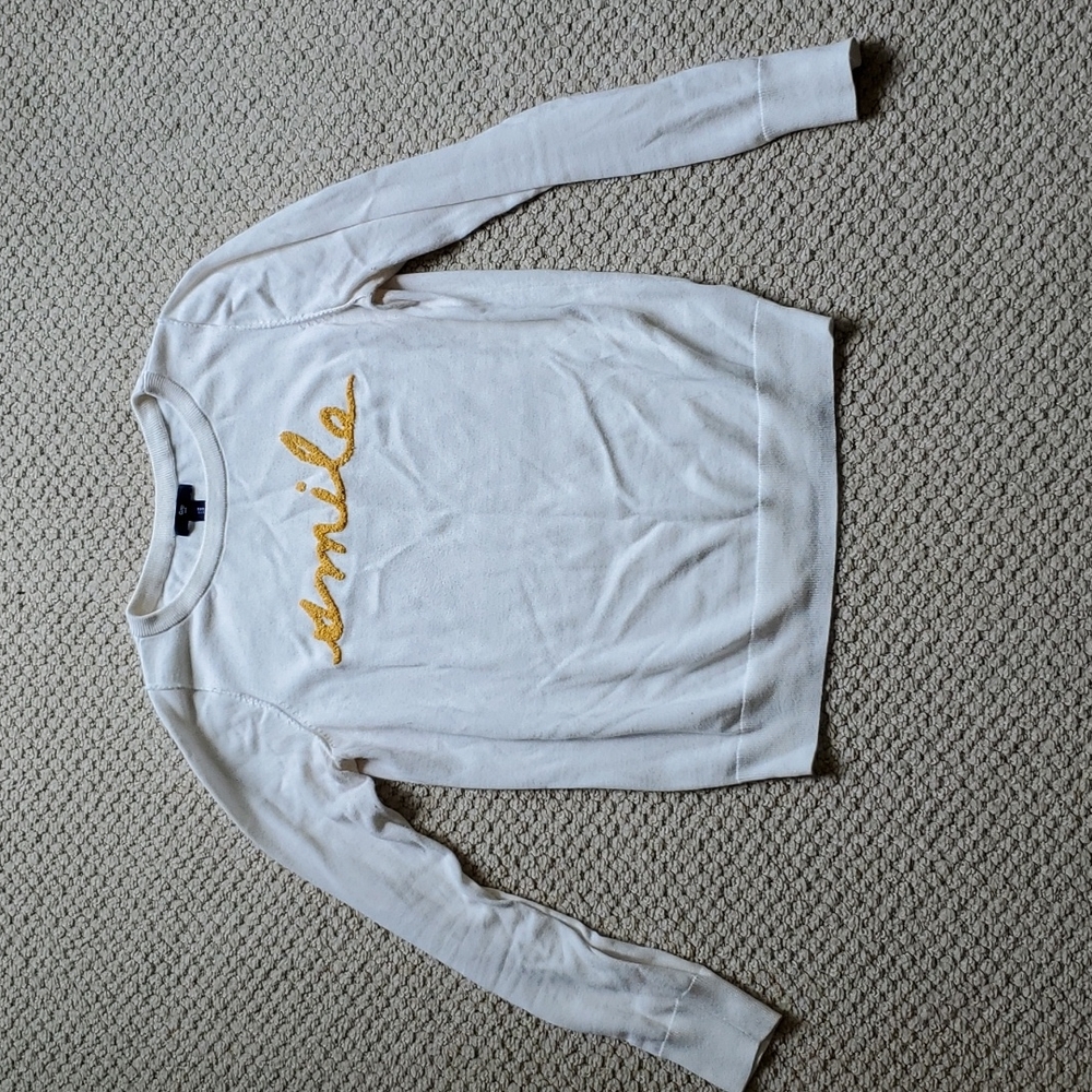 Gap sweater